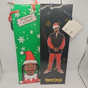Set of two Snoop Dogg Tall Gift Bags Elf Snoop and Santa Snoop